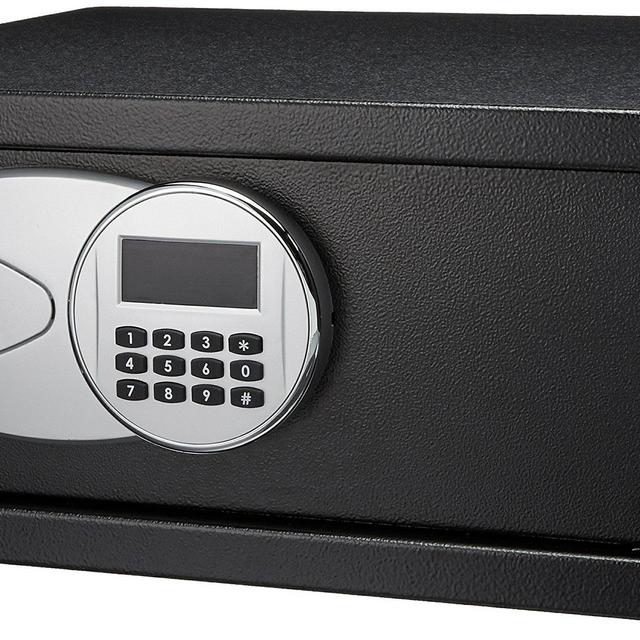 AmazonBasics Security Safe Box, 0.7 Cubic Feet