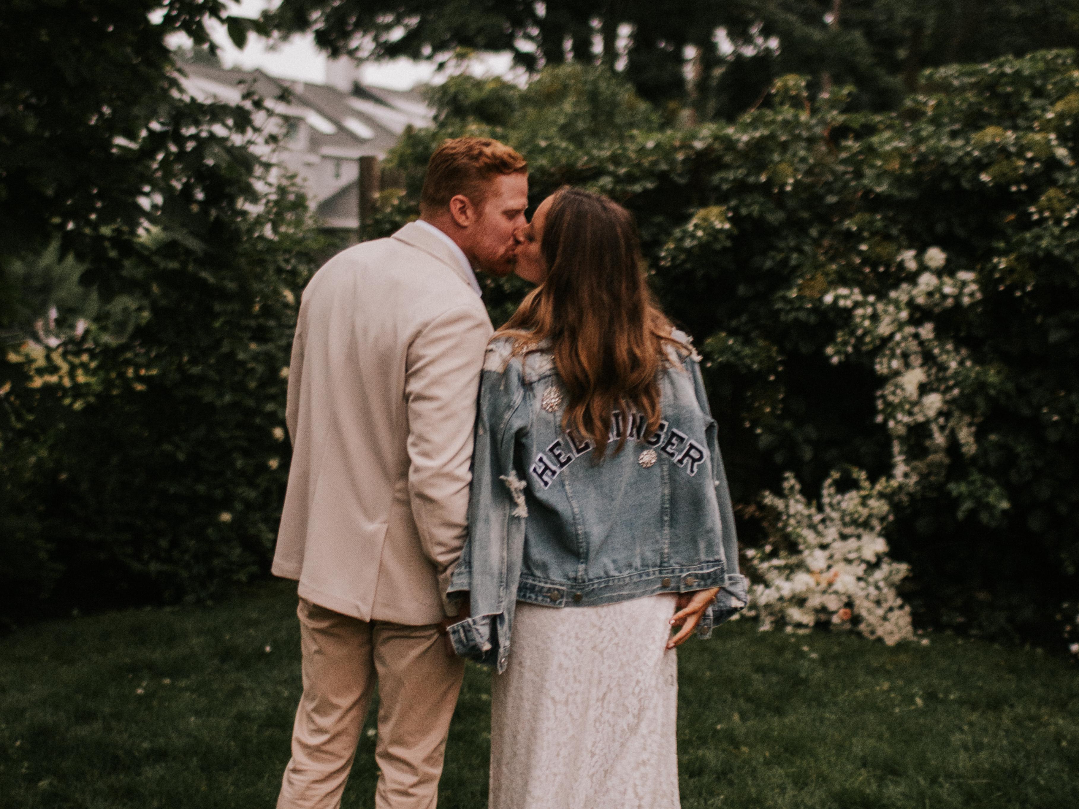 The Wedding Website of Bridgette Hellinger and Matthew Hellinger