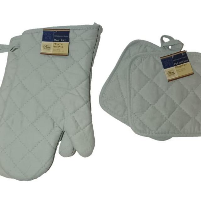 Quilted Oven Mitts and Potholder Set Sage Green 4 Piece