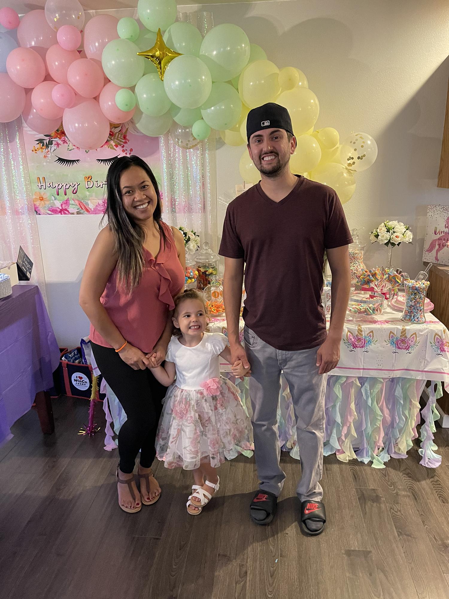 Avery’s 4th birthday party at home
