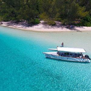 Island Picnic and Lagoon Adventure in Bora Bora