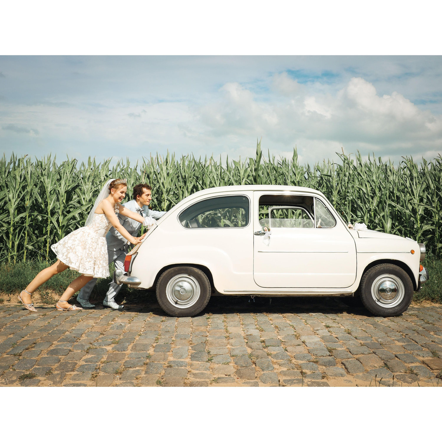 Gelukkig deden we maar alsof en heeft de oldtimer ons niet in de steek gelaten op onze grote dag.