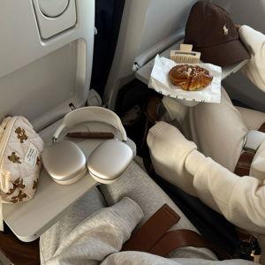 Jet Set Newlyweds