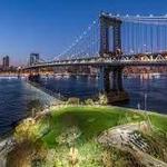Hangout in Brooklyn Bridge Park