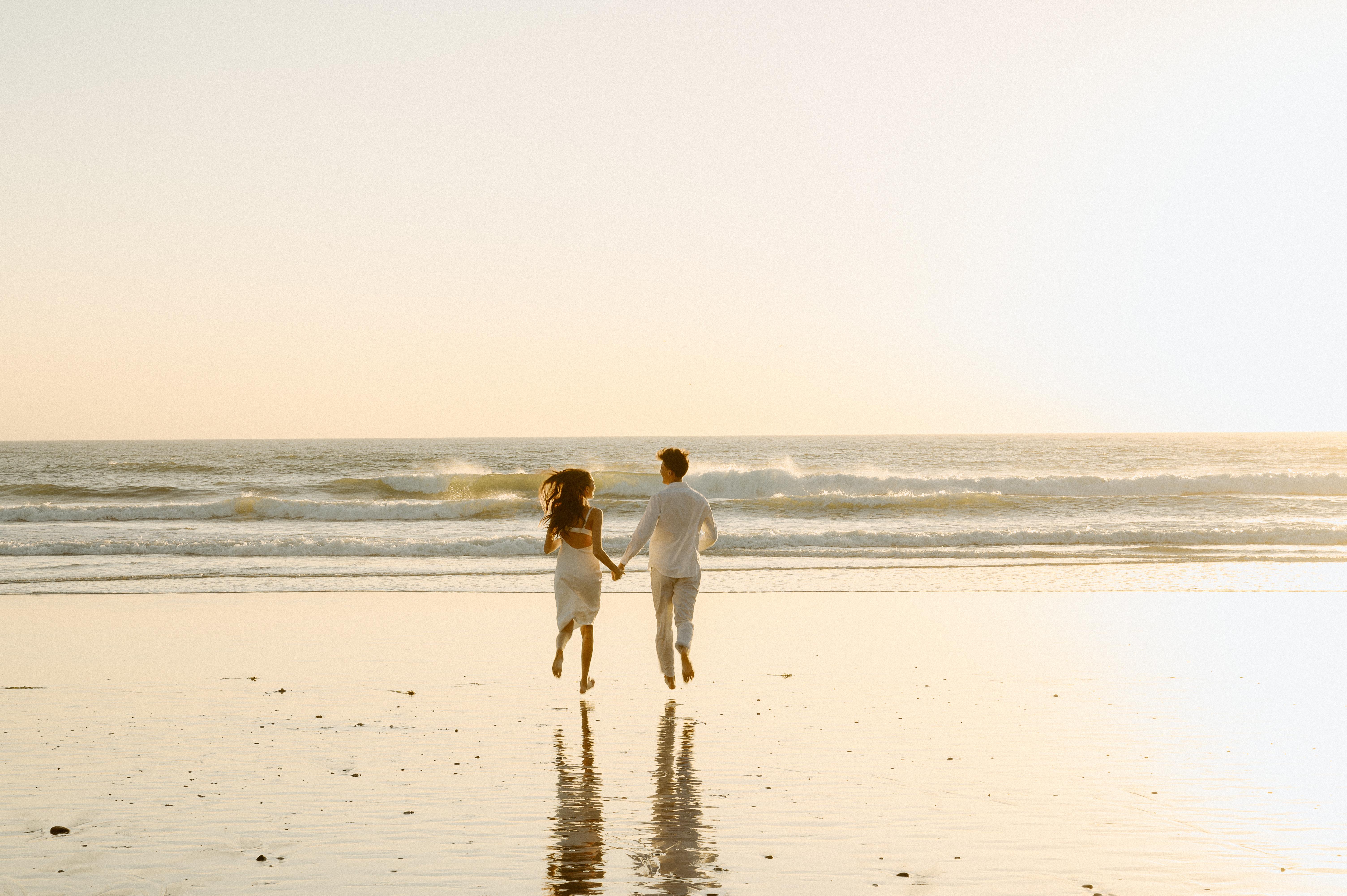 The Wedding Website of Heidi Arnott and Tobin Kearns