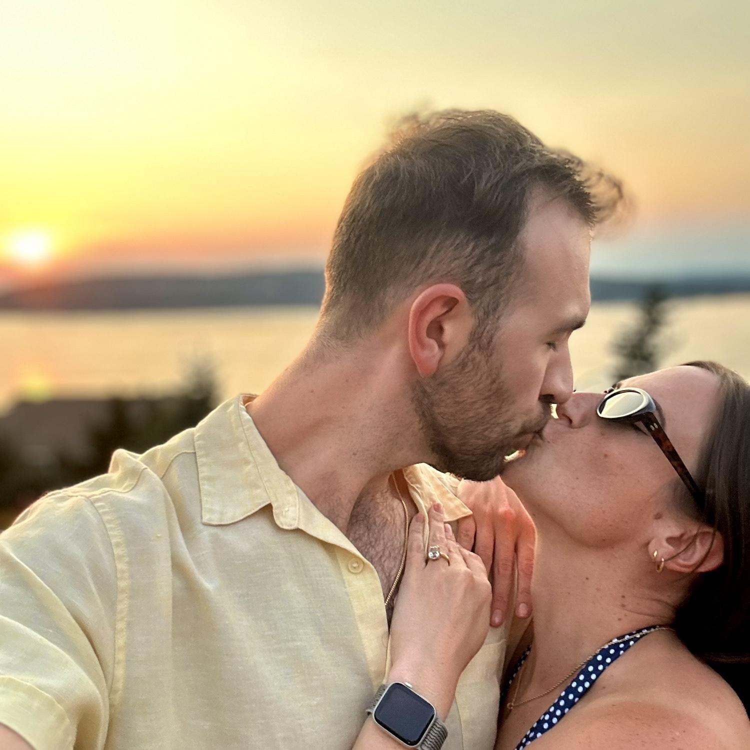 Late summer sunset on the puget sound ❤️