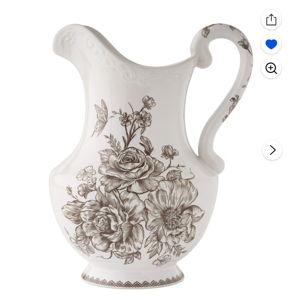 Pioneer woman Agatha pitcher