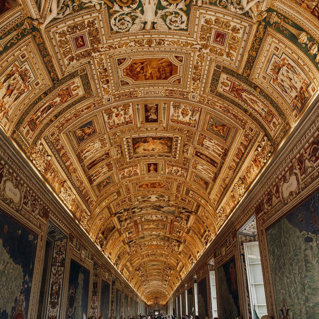Honeymoon - Vatican, History, and Architectural Private Tours in Rome and Florence