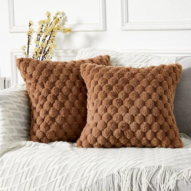 Yaertun Pack of 2 Super Soft Cozy Decorative Throw Pillow Covers Fuzzy Plush Faux Fur Luxury Cushion Cover Pillowcase for Sofa Couch Bed Livingroom 16x16 Inch Brown