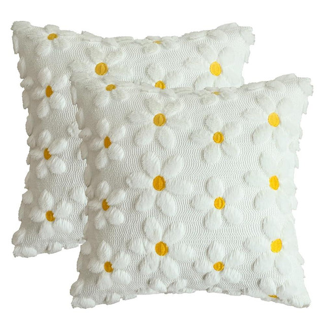 AVOIN colorlife Spring Summer Cream White Daisy Throw Pillow Covers Set of 2, 18 x 18 Inch Seasonal Flora Farmhouse Decor Flower Soft Plush Faux Fur Jacquard Cushion Case for Home Sofa