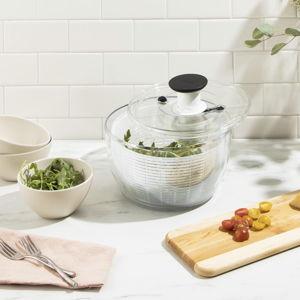OXO Good Grips Salad Spinner | Lettuce Spinner | Fruit Washer | Fruit Washing Bowl with Strainer | Vegetable Cleaner | Salad Cleaner | Lettuce Washer | 6.22 Quart Capacity