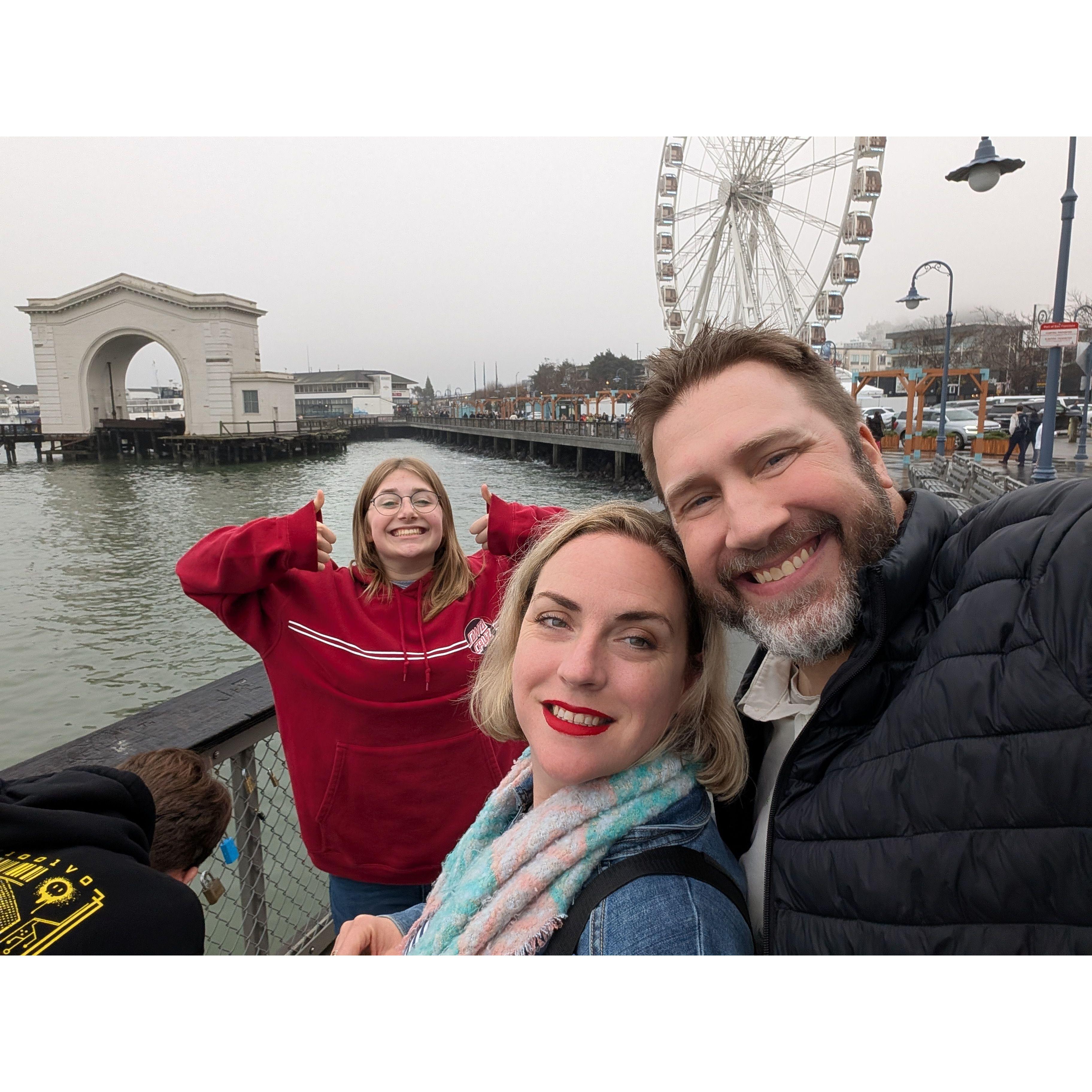 San Francisco December 2024. Abbi photo bombing :D