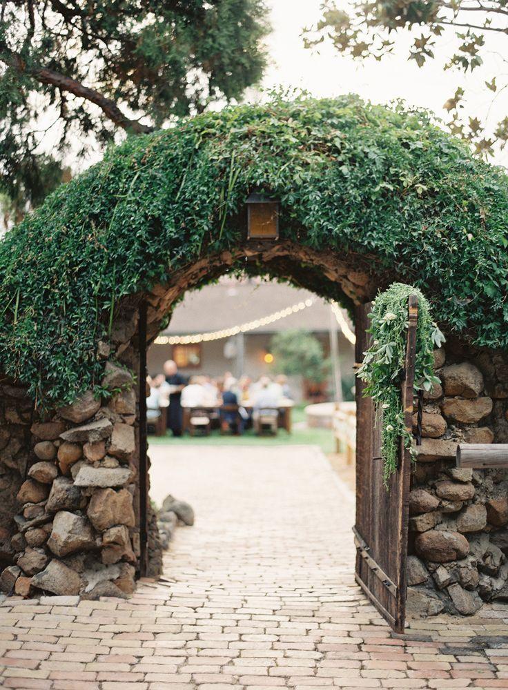 The Wedding Website of Alexis Mancera and Mitchell Hoover
