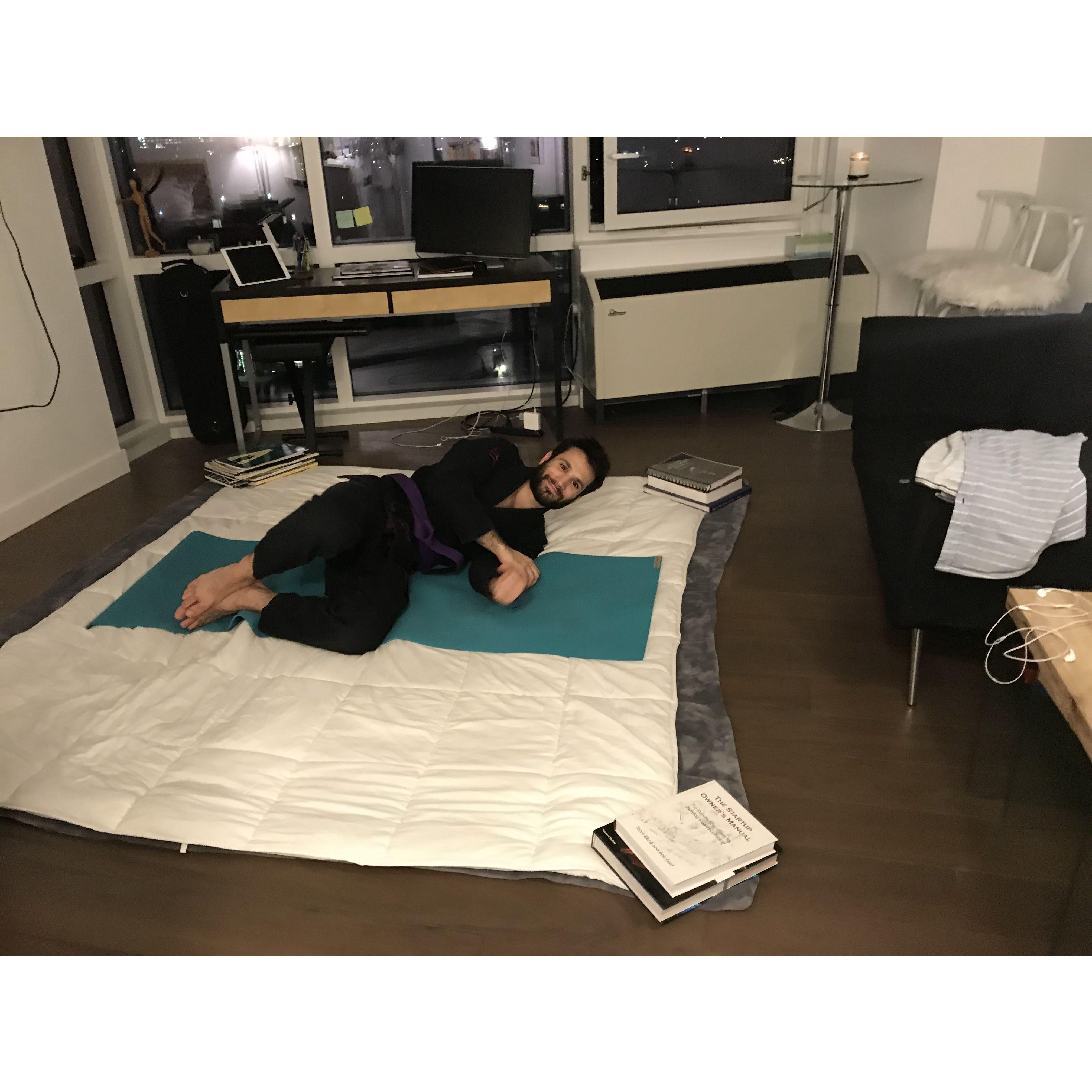 When gyms were closed Kira created mats out of blankets for one of their first few dates