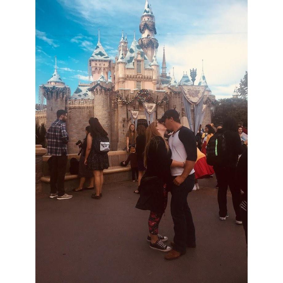 Kissing castle photo