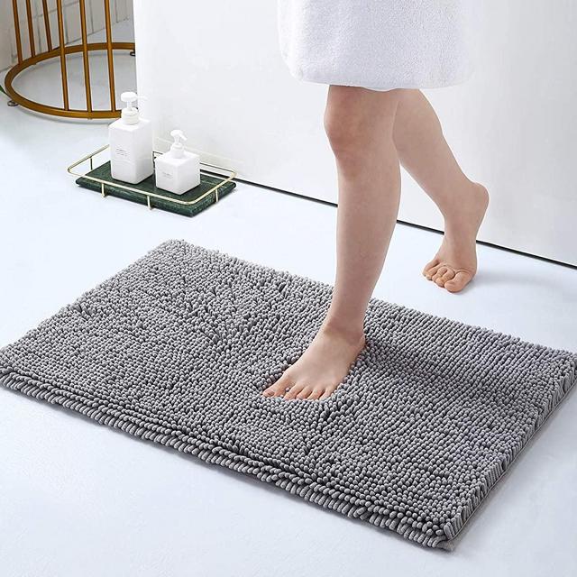 Smiry Luxury Chenille Bath Rug, Extra Soft and Absorbent Shaggy Bathroom Mat Rugs, Machine Washable, Non-Slip Plush Carpet Runner for Tub, Shower, and Bath Room(17''x24'', Light Grey)