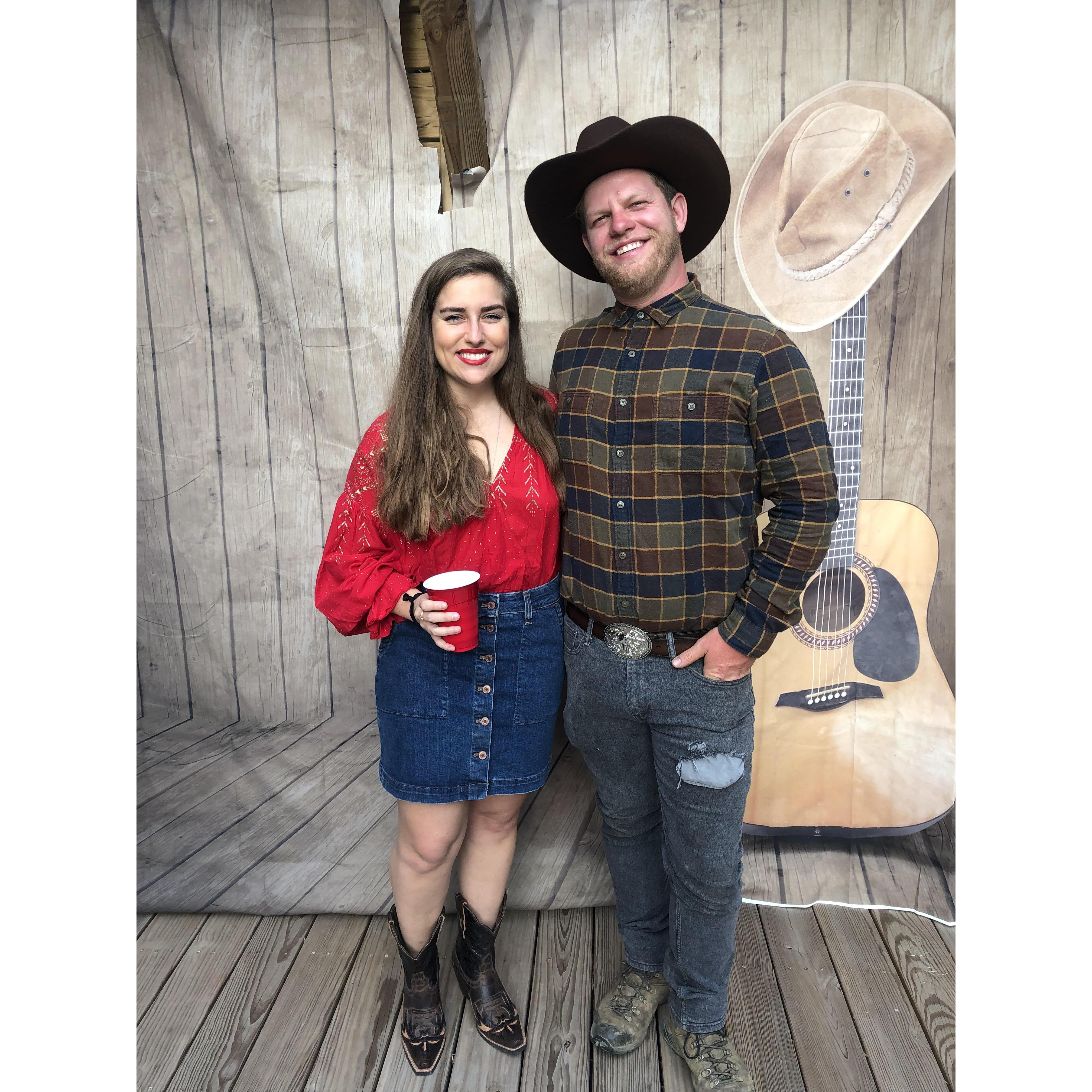 Country themed karaoke party!