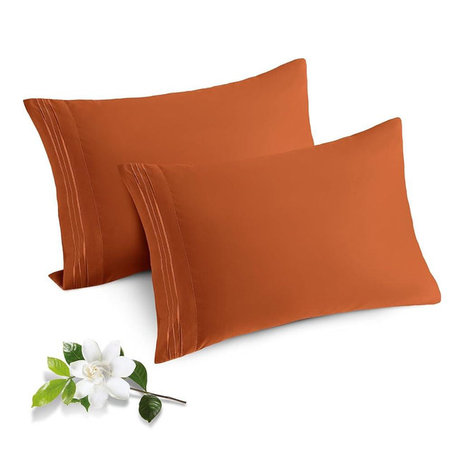 Horbaunal 2 Pack Microfiber Pillowcases Standard Size Burnt Orange Bed Pillow Cases with Envelope Closure, 1800 Thread Count Soft & Shrinkage Resistant Pillow Covers, 20 x 26 Inches