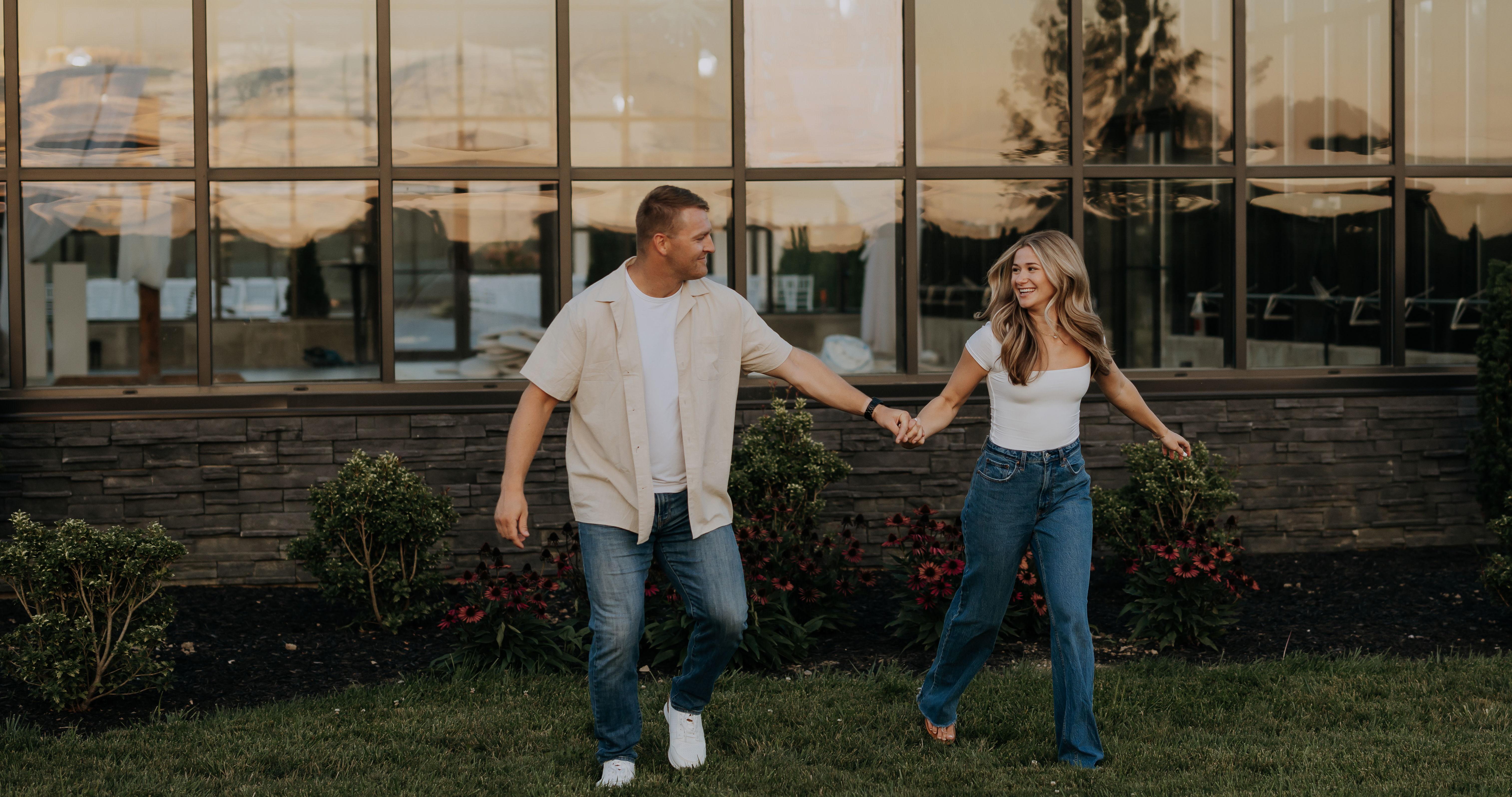 The Wedding Website of Elaine Wiesenmayer and Ross Thompson