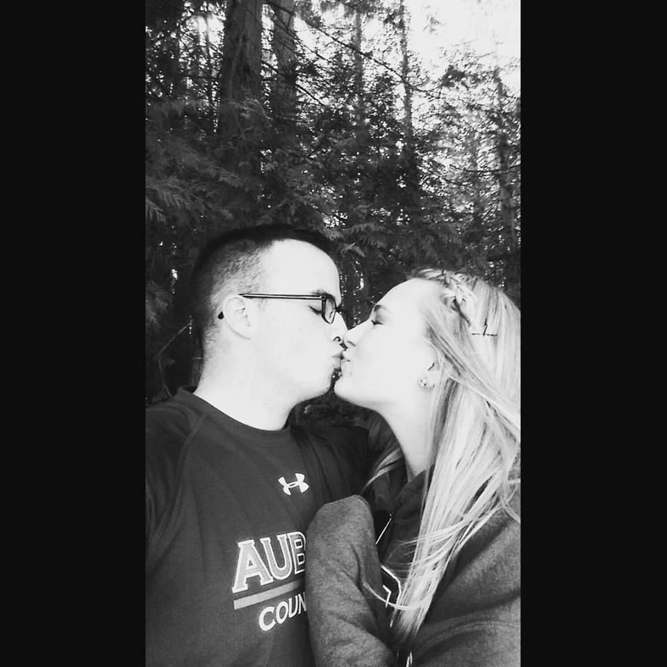 The Wedding Website of Lauren Ernest and Trenton Huskey