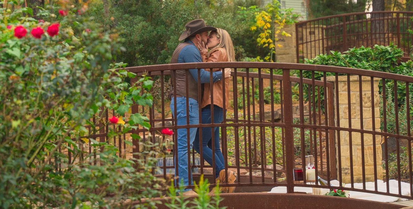 The Wedding Website of Robin McCready and Justin Swafford