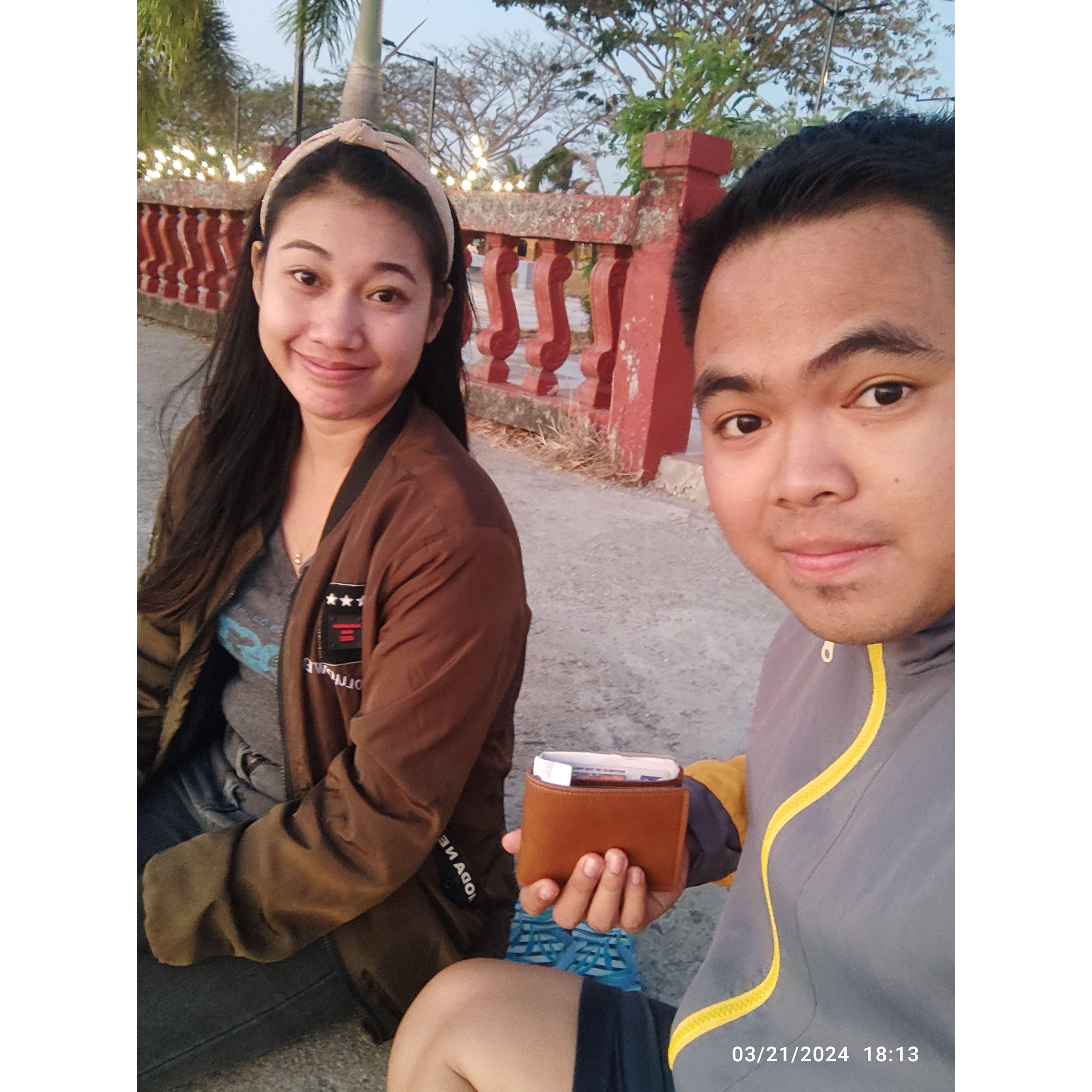 Simple date in Bantayan Park Boulevard