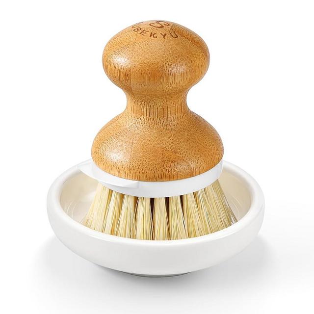 SUBEKYU Bamboo Dish Brush, Kitchen Dish Scrubber Brush, Natural Wooden Dishwashing Brush for Cleaning Dishes/Pans/Pots, Built-in Scraper, Sisal Bristles,1 Set