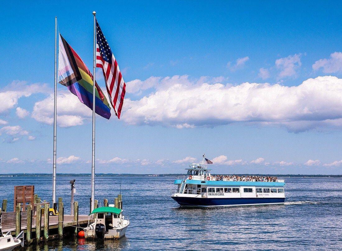 The Wedding Website of Neil Douglas Reilly and Taylor Maxwell Shubert