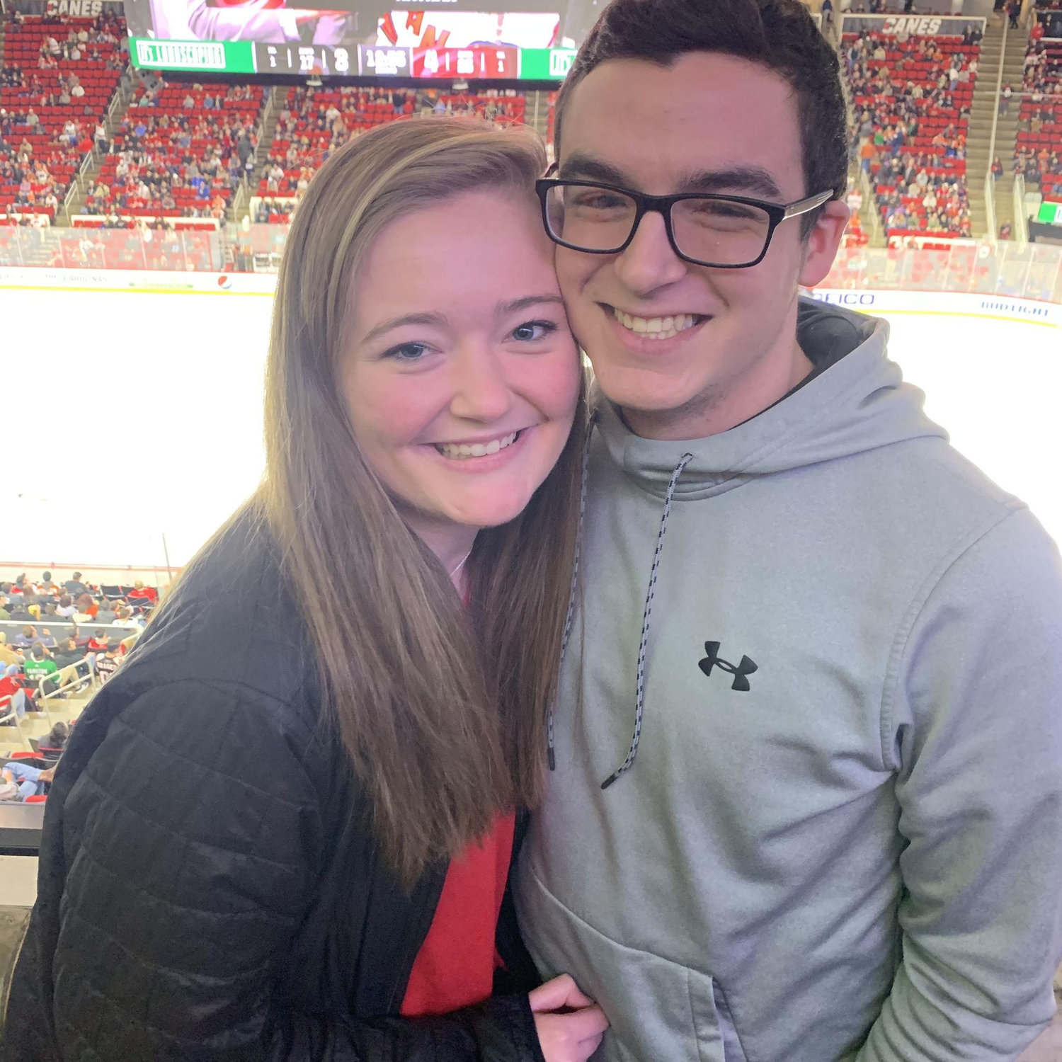 First double date at a Hockey Game :)