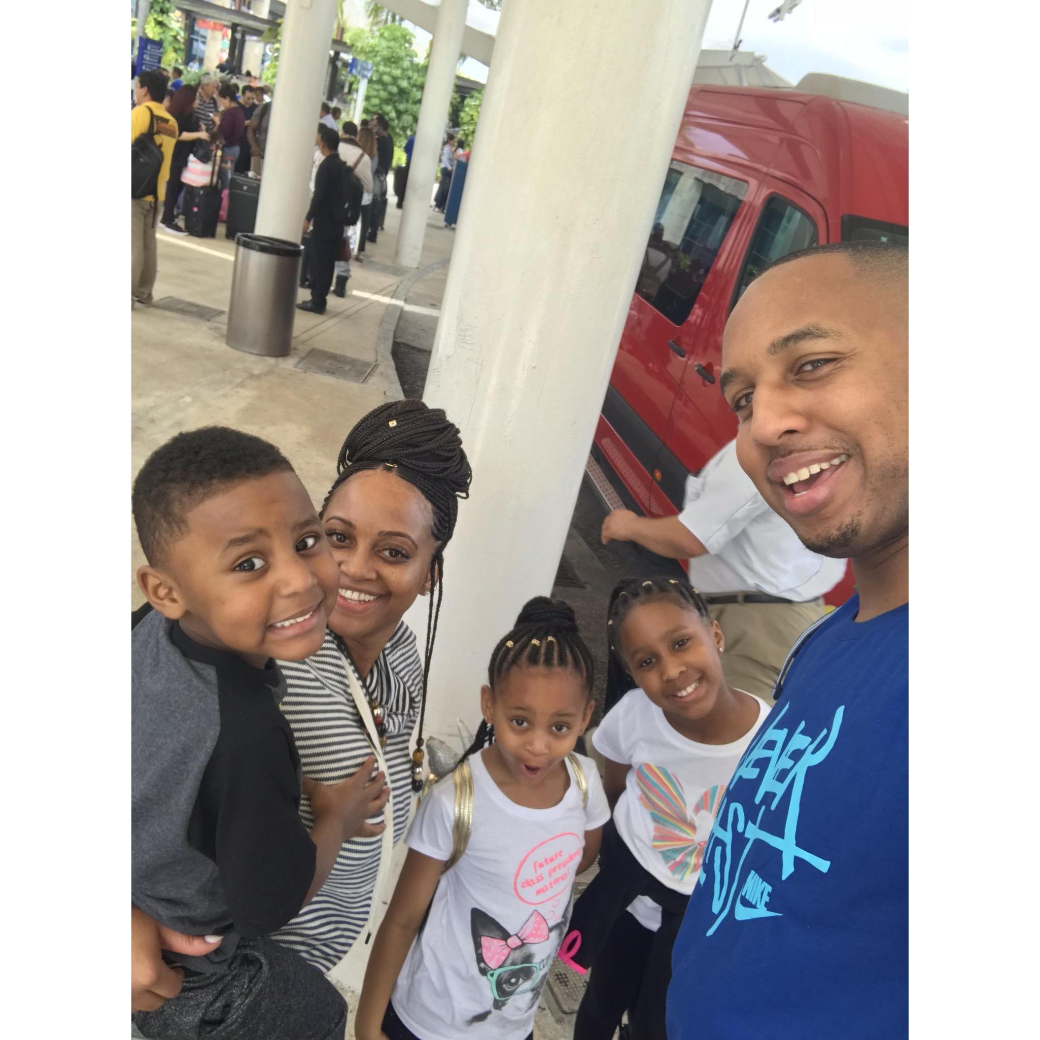 We just landed in Cancun for our first family vacation!!!