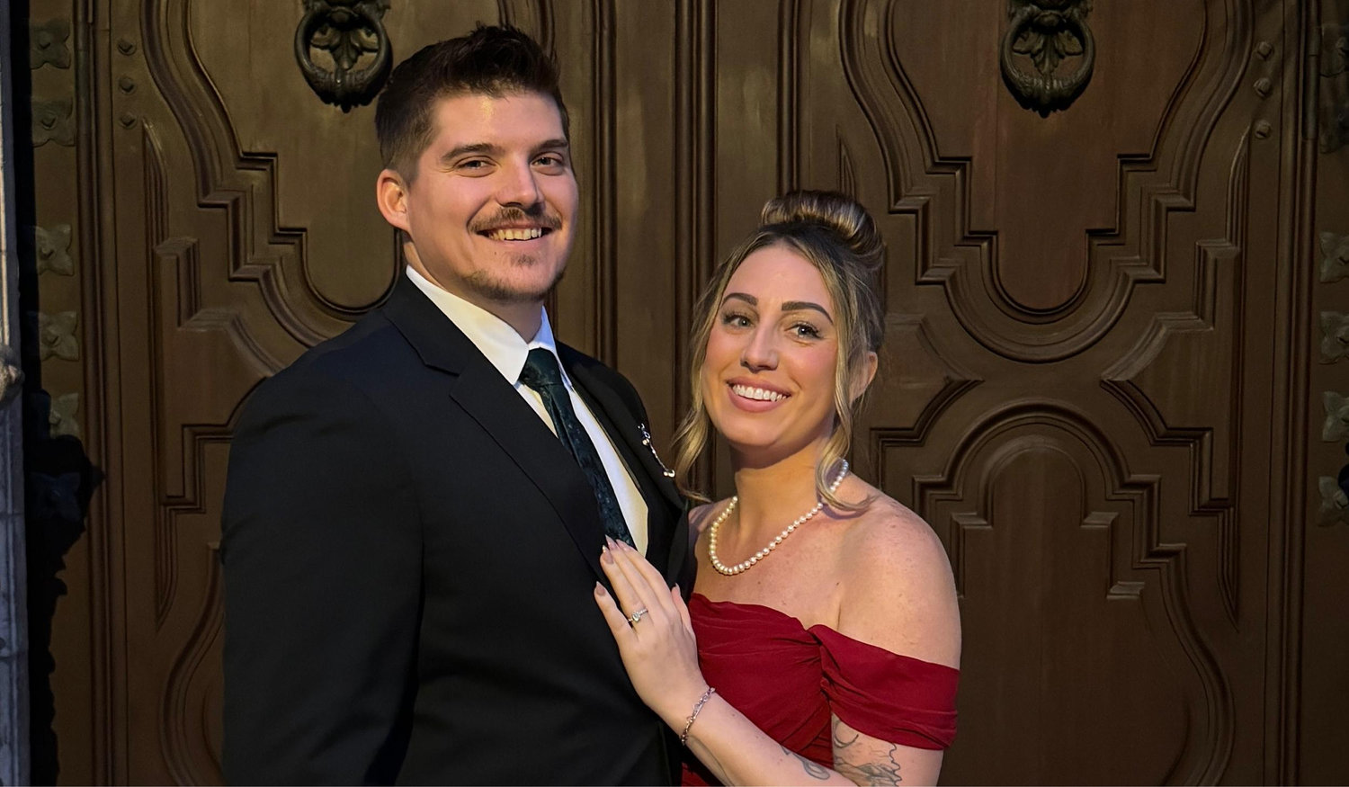 The Wedding Website of Carolyn Hoffman and Shane Sweet