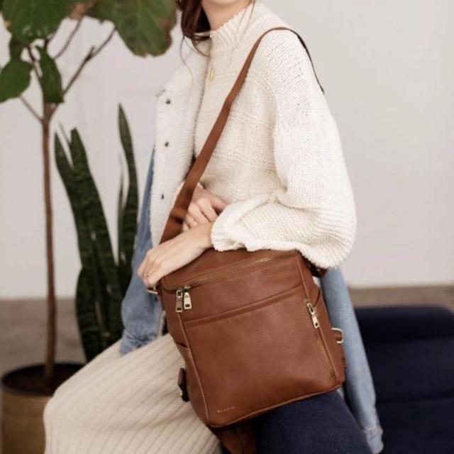 La Mère Petite - Chestnut