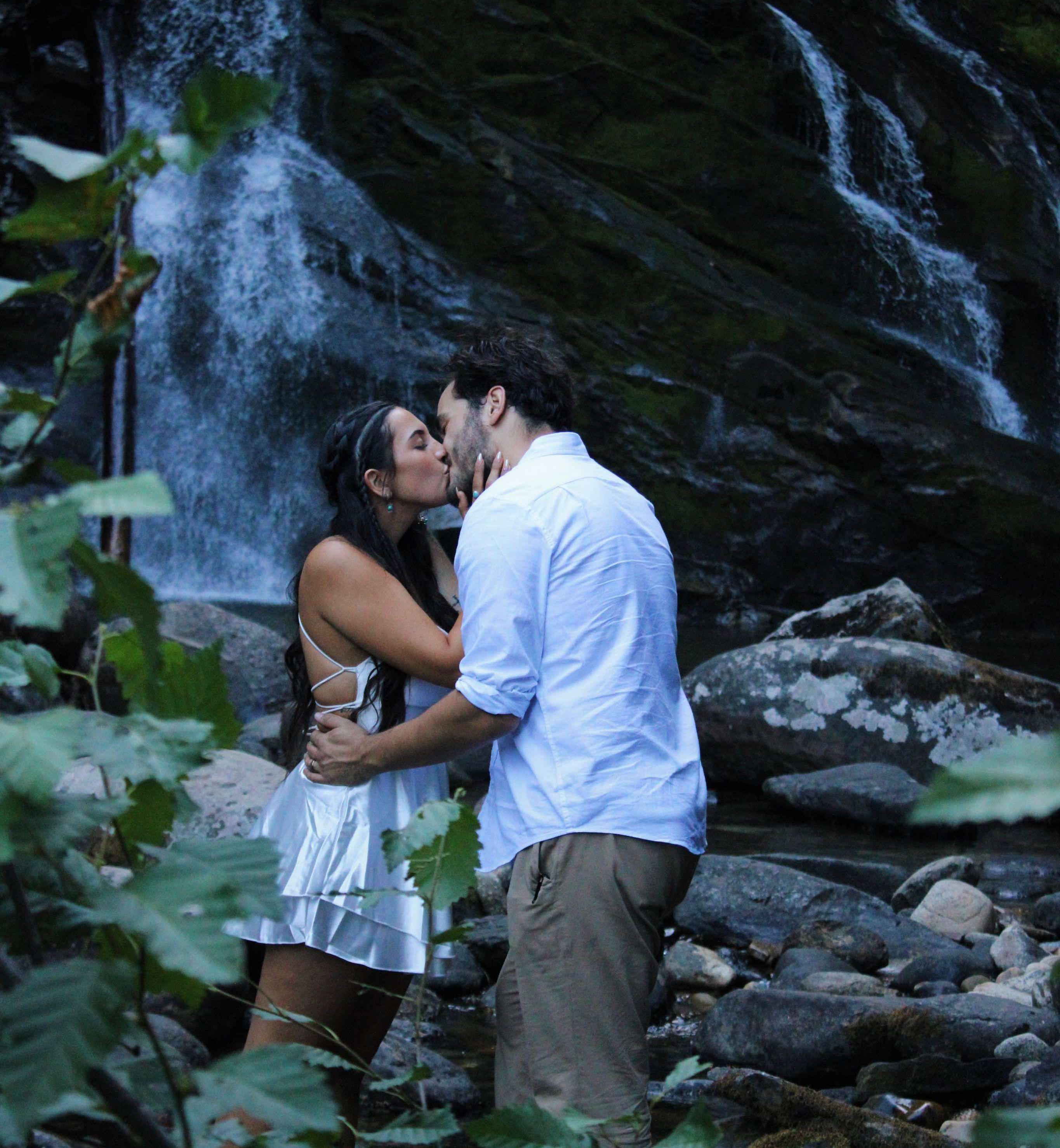 The Wedding Website of Whitney Moses and Saul Randolph