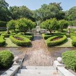 Elizabethan Gardens