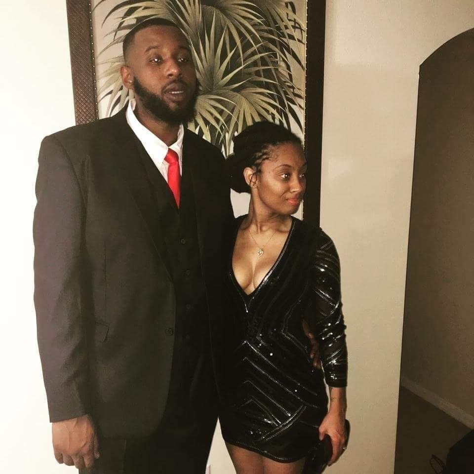 Christmas Eve 2017: We got all dolled up for The Annual Black Out, an event for  the African American business class to mingle and network at the same time. It was a great time had by all!
