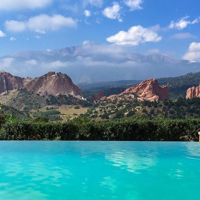 Honeymoon Resort