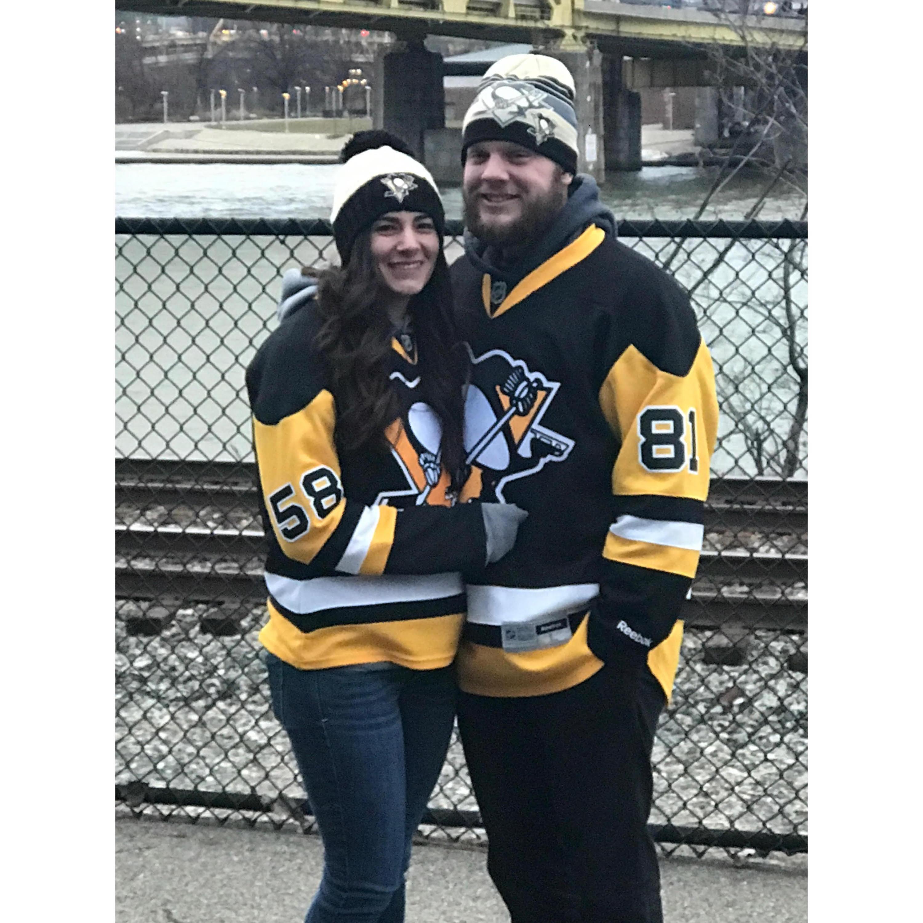 Outdoor hockey game at Heinz Field!