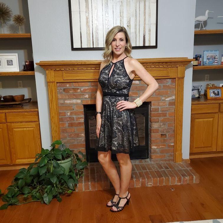 She had me at "smoke show"! Wow, this hottie is gonna be my wife!
