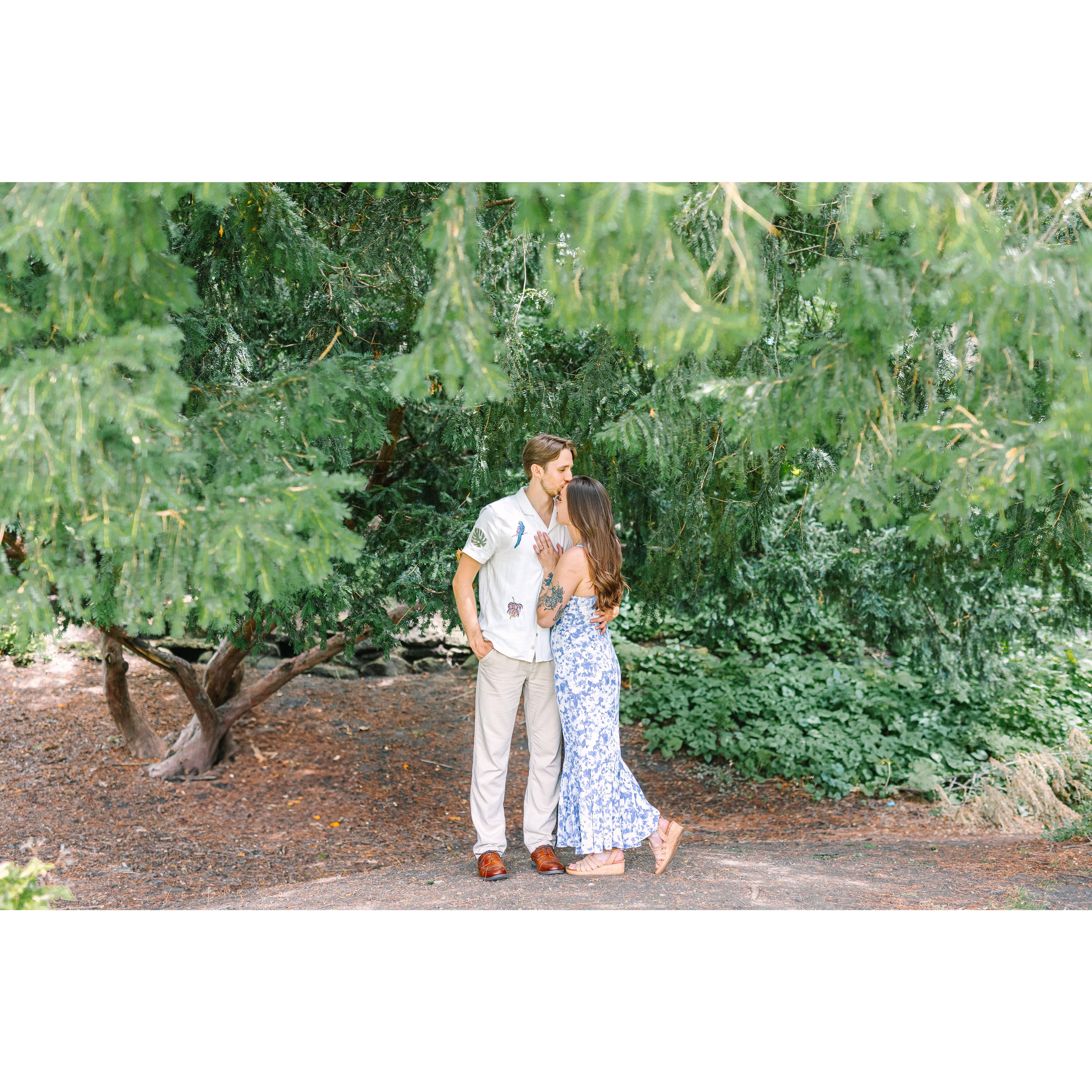 We tried to find some all green backdrops in the city. Very happy with what we got!