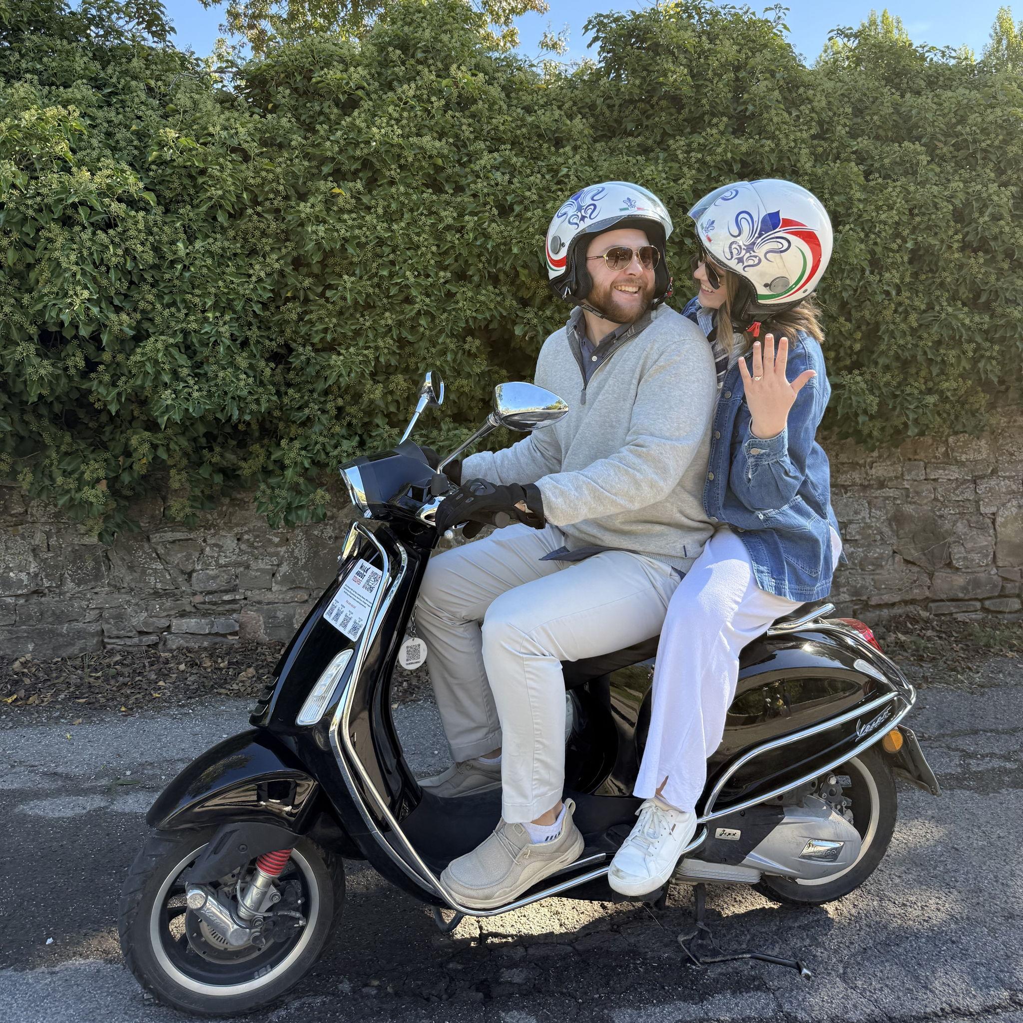 Vespa tour in Tuscany, Italy