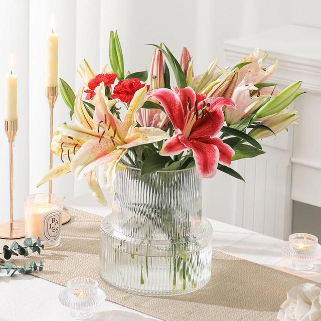 YANWE1 Ribbed Glass Vase, Large Glass Vase, Flower Vase, Fluted Glass Vase for Flowers, Modern Vase, Clear Glass Vase for Living Room, Office, Dining Table, Entryway, Mantle, Shelf, Wedding, 9 Inches