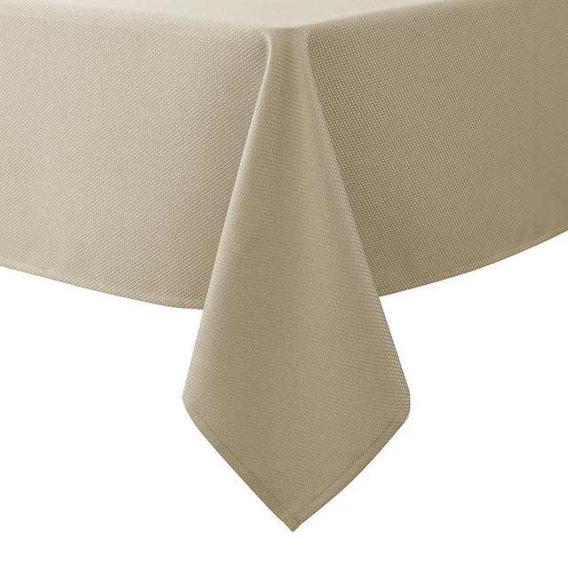 Biscaynebay Textured Fabric Tablecloths 70x120 Inches Rectangular, Natural Water Resistant Tablecloths for Dining, Kitchen, Wedding, Parties etc. Machine Washable