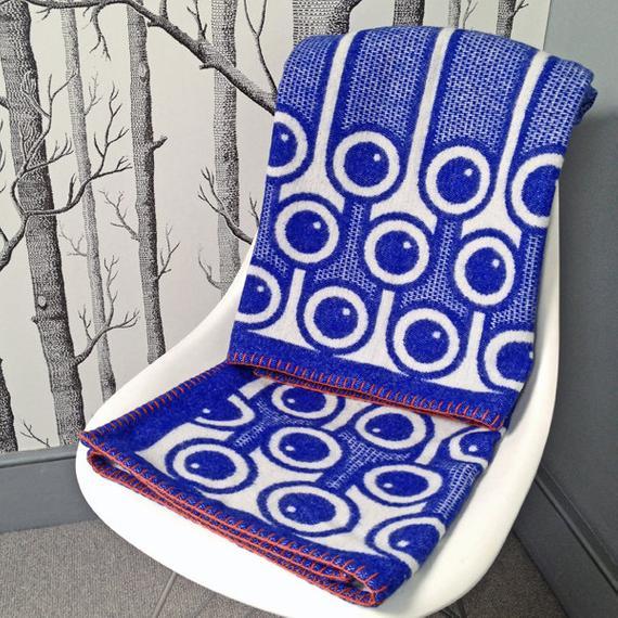 Blueberries pattern woven lambswool blanket