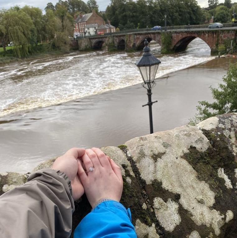 September 2024 - Engagement-moon in Chester