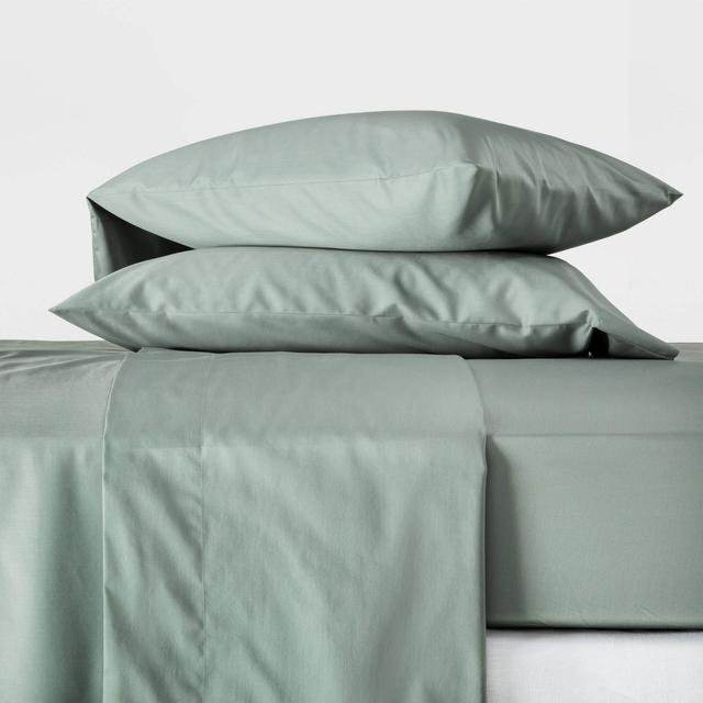 Queen 300 Thread Count Temperature Regulating Solid Sheet Set Sage Green - Casaluna™