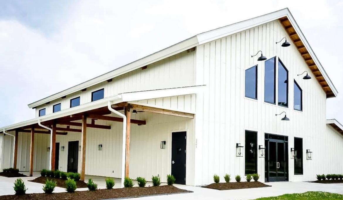 The Wedding Website of Emily Blanchard and Zachary Hebert