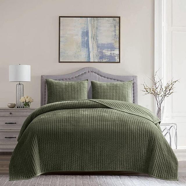 SHALALA Velvet Comforter King Size,Striped Quilted Bedding Set,Lightweight Comforters,Reversible Luxurious Cozy Warm Bedspread Coverlet with Soft Brushed Microfiber Back for All Season(Army Green)