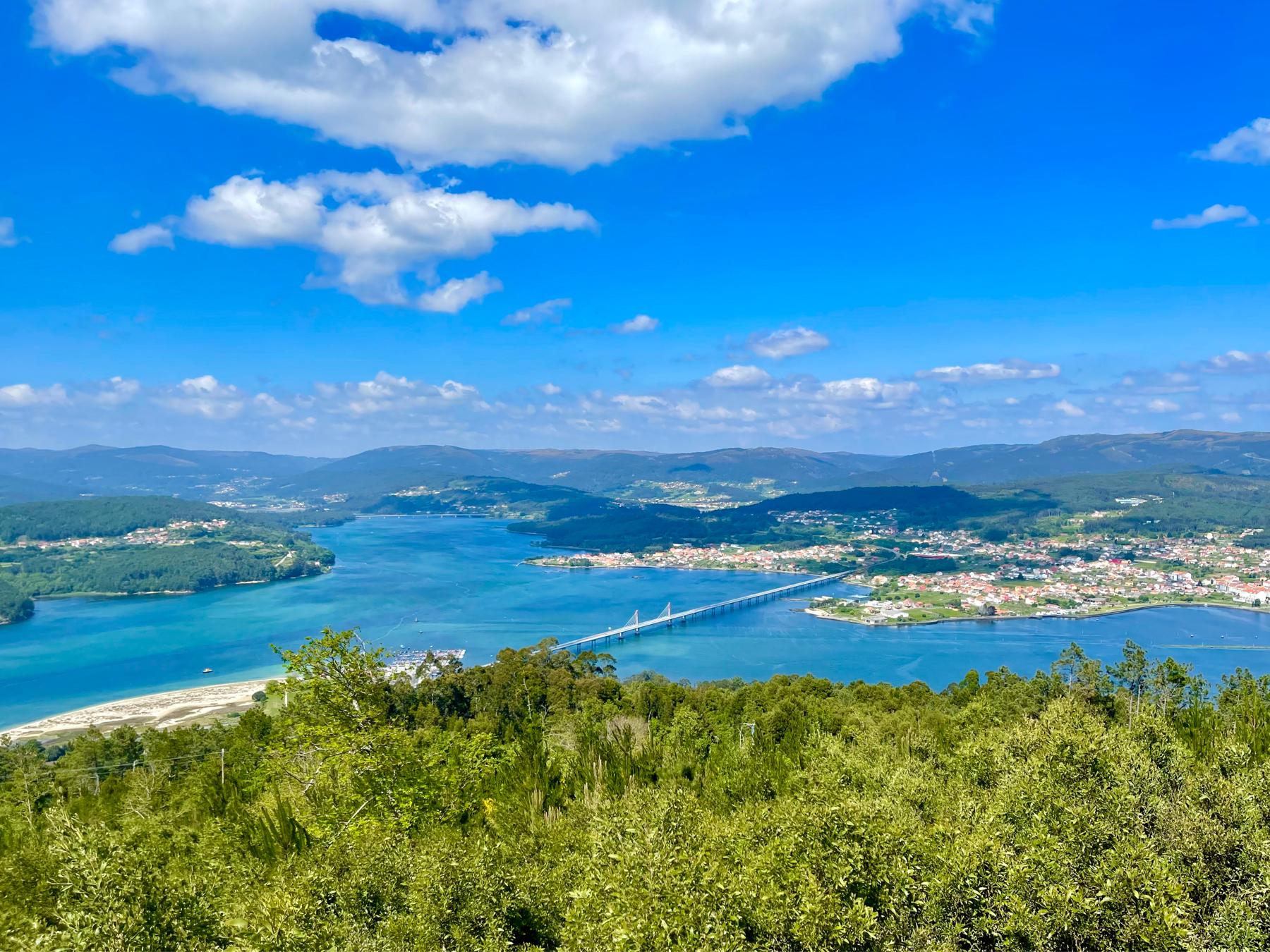 The Wedding Website of Cindy Briones and Manuel Barreiro