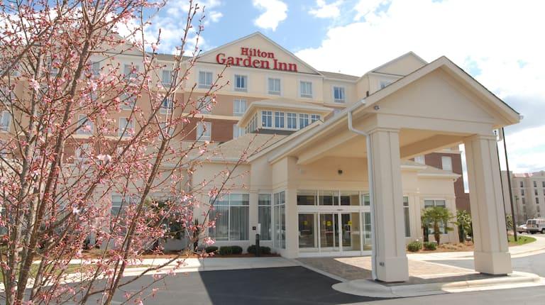 The Wedding Website of Karcin Vick and Colby Dunn