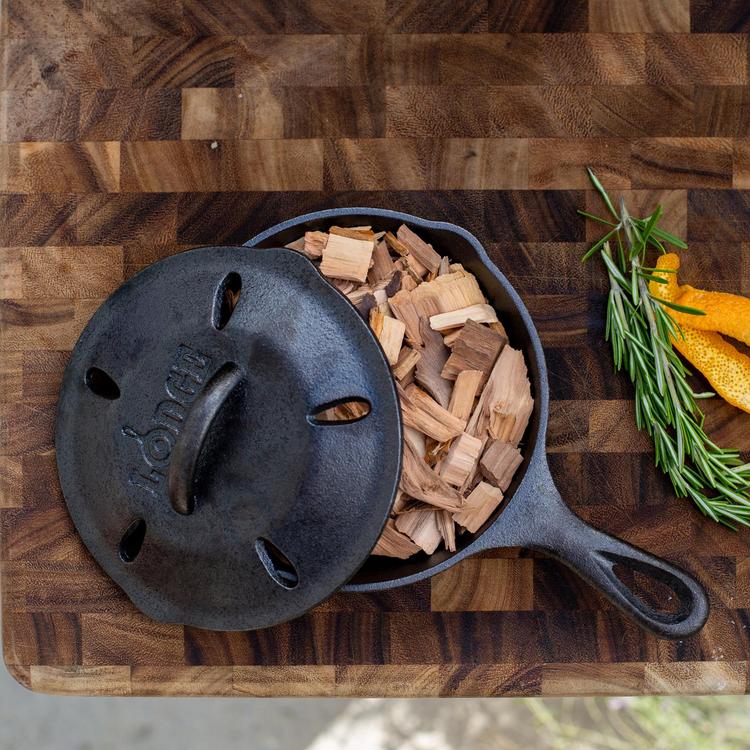 Lodge, Chef Collection Covered Everyday Cast Iron Pan - Zola